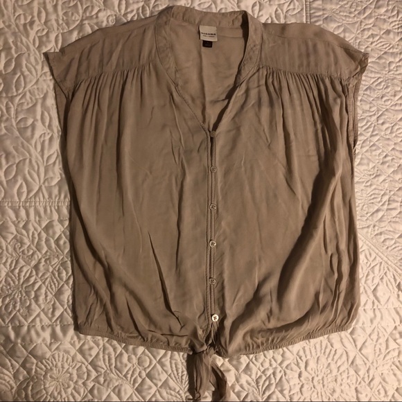 Sonoma tan button down tie bottom shirt size Large - Picture 4 of 8